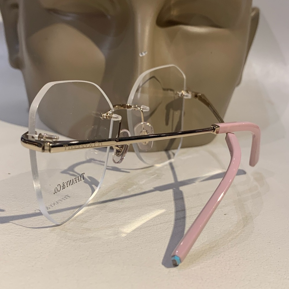 New Women’s Tiffany&Co Eyeglasses - Picture 10 of 11
